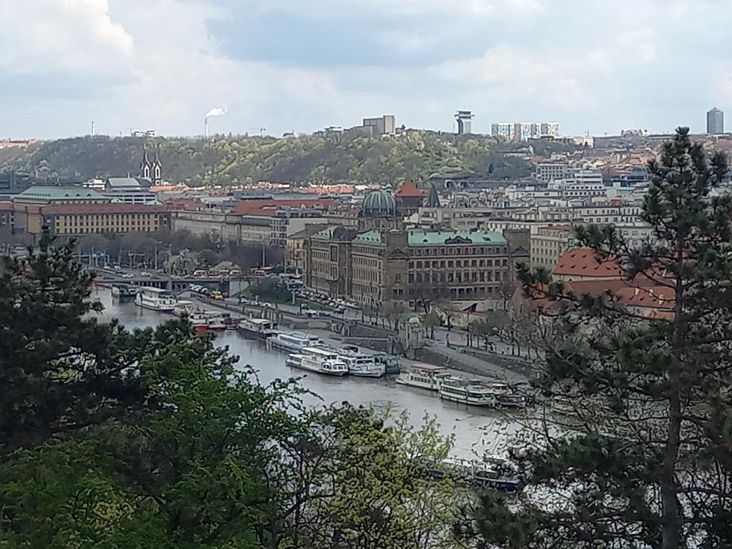 Prag425